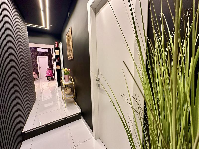 Elegance Rooms Spaccanapoli image