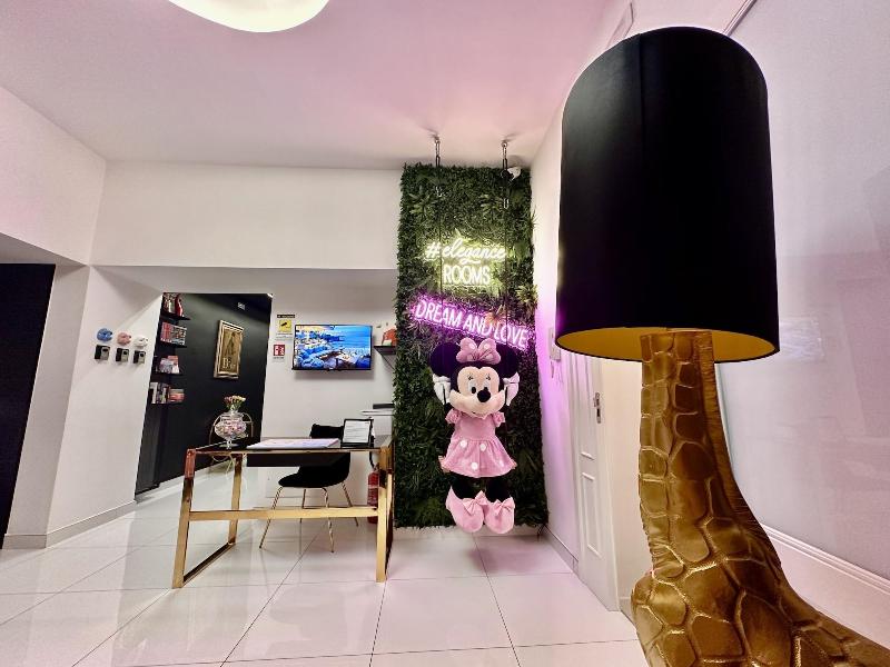 Elegance Rooms Spaccanapoli image