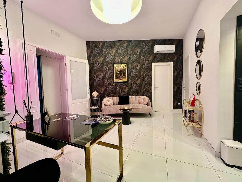 Elegance Rooms Spaccanapoli image