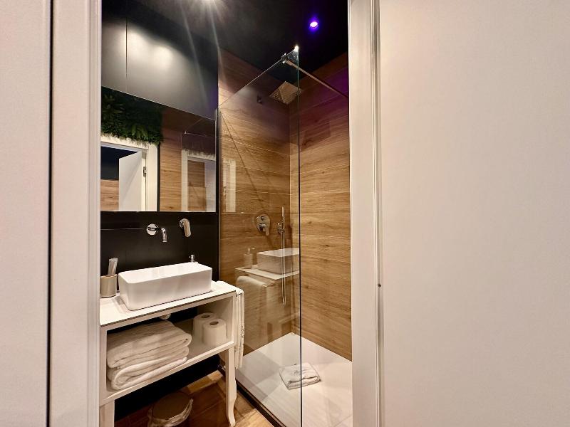 Elegance Rooms Spaccanapoli image