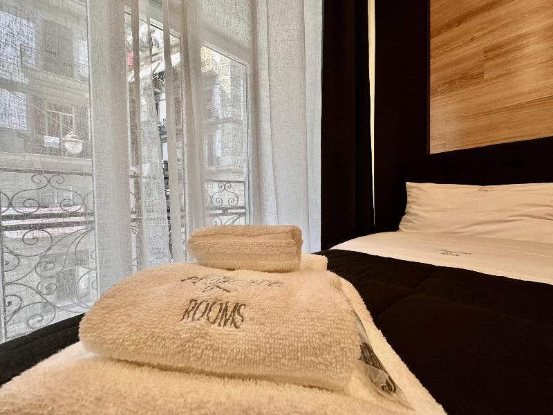 Elegance Rooms Spaccanapoli image