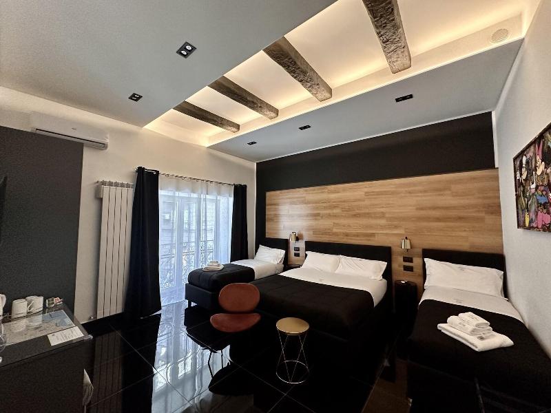 Elegance Rooms Spaccanapoli image