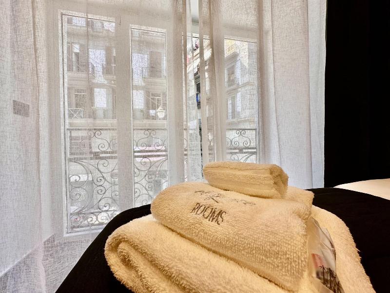 Elegance Rooms Spaccanapoli image