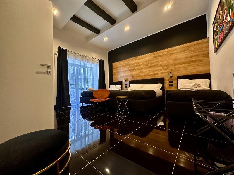 Elegance Rooms Spaccanapoli image