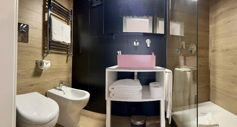 Elegance Rooms Spaccanapoli image