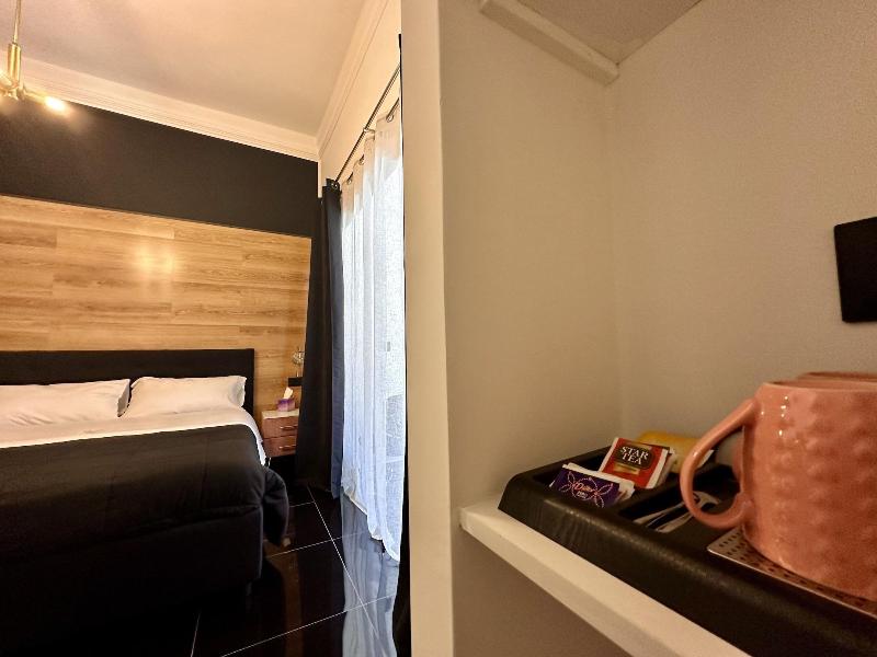 Elegance Rooms Spaccanapoli image