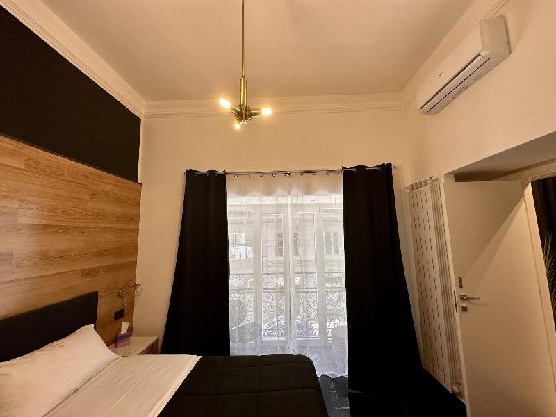 Elegance Rooms Spaccanapoli image