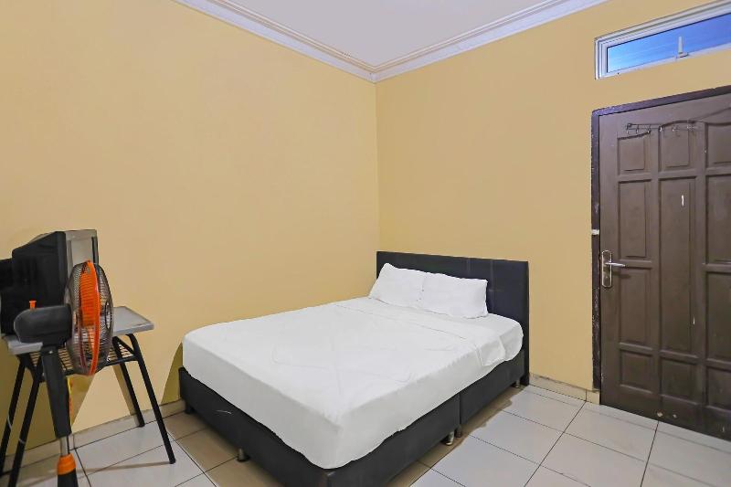 Spot On 92492 Pelita Satu image
