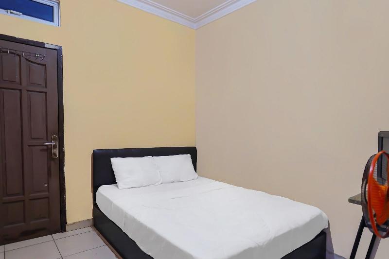 Spot On 92492 Pelita Satu image