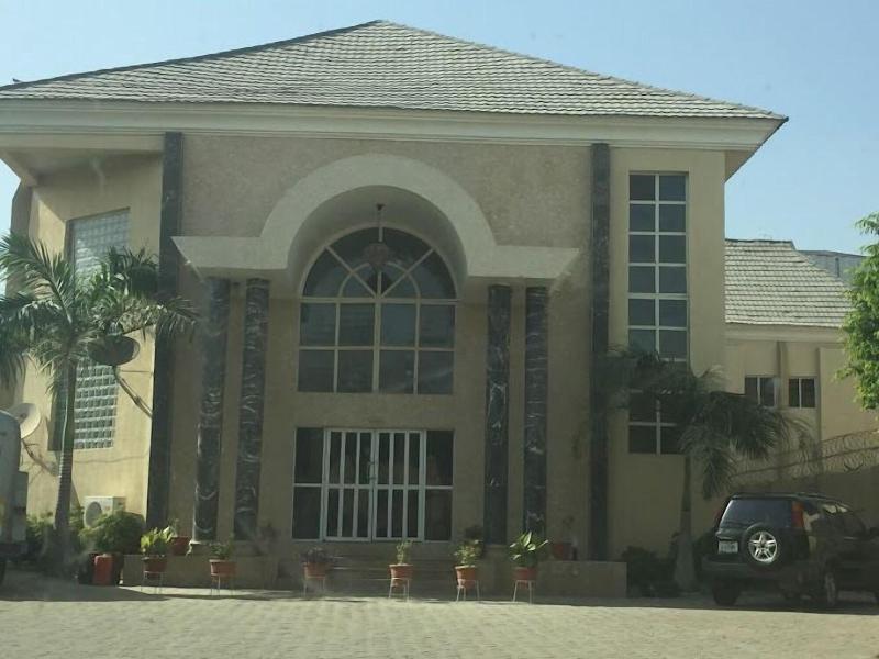 Sultanate Suites Gra Kano