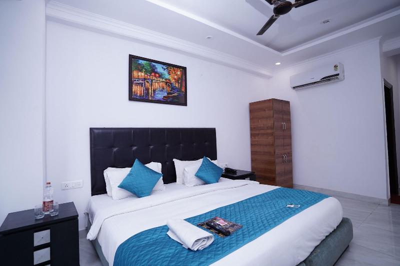Hotel Lyf Corporate Suites Noida Sec 56 image