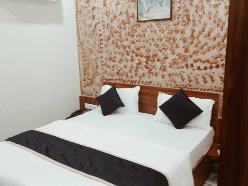 Hotel Royal Gold image
