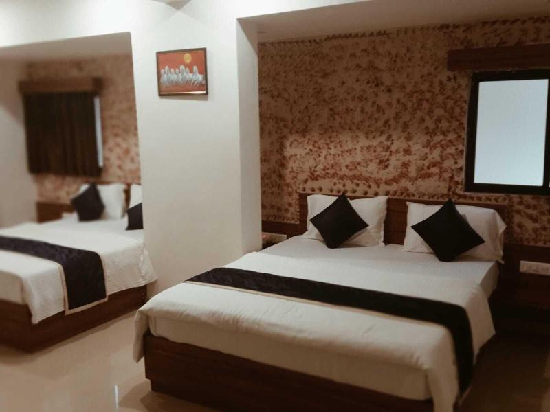 Hotel Royal Gold image