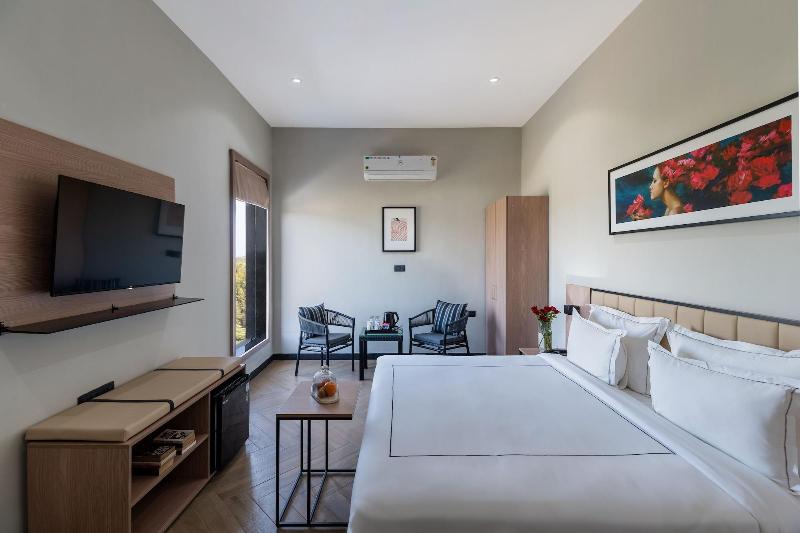 Hotel Blue Chip By Downtown image