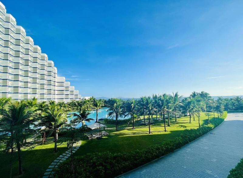 The Western Seaview Cam Ranh Condotel image