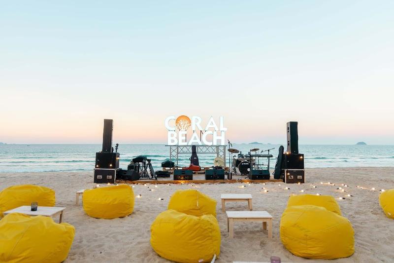 The Western Seaview Cam Ranh Condotel image