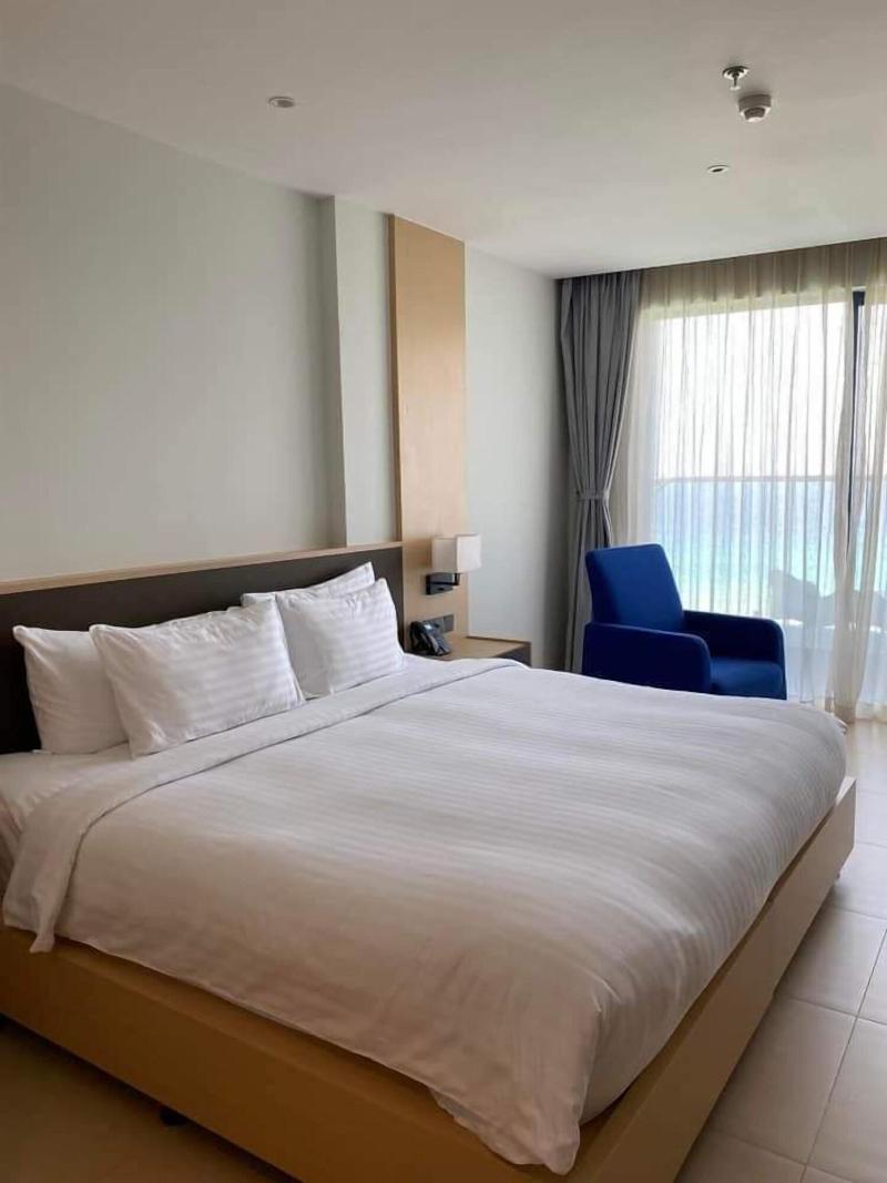 The Western Seaview Cam Ranh Condotel image