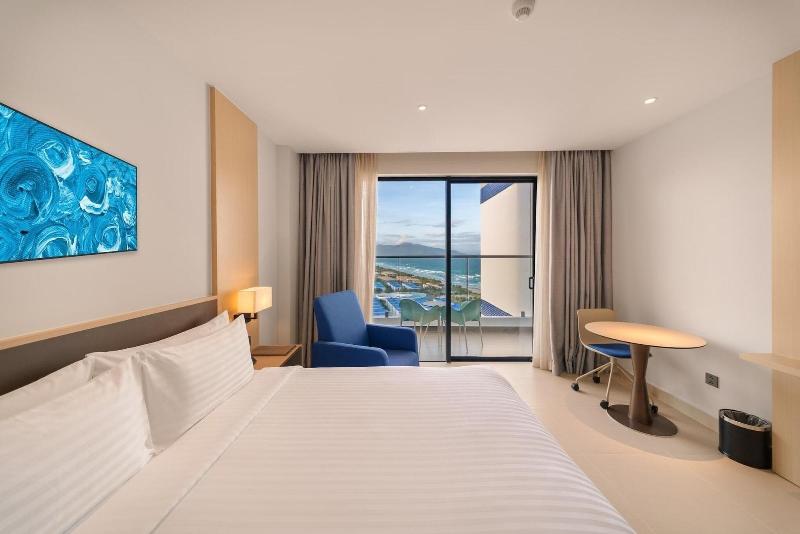 The Western Seaview Cam Ranh Condotel image