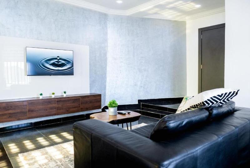 Jotani Living Hotel And Suites image