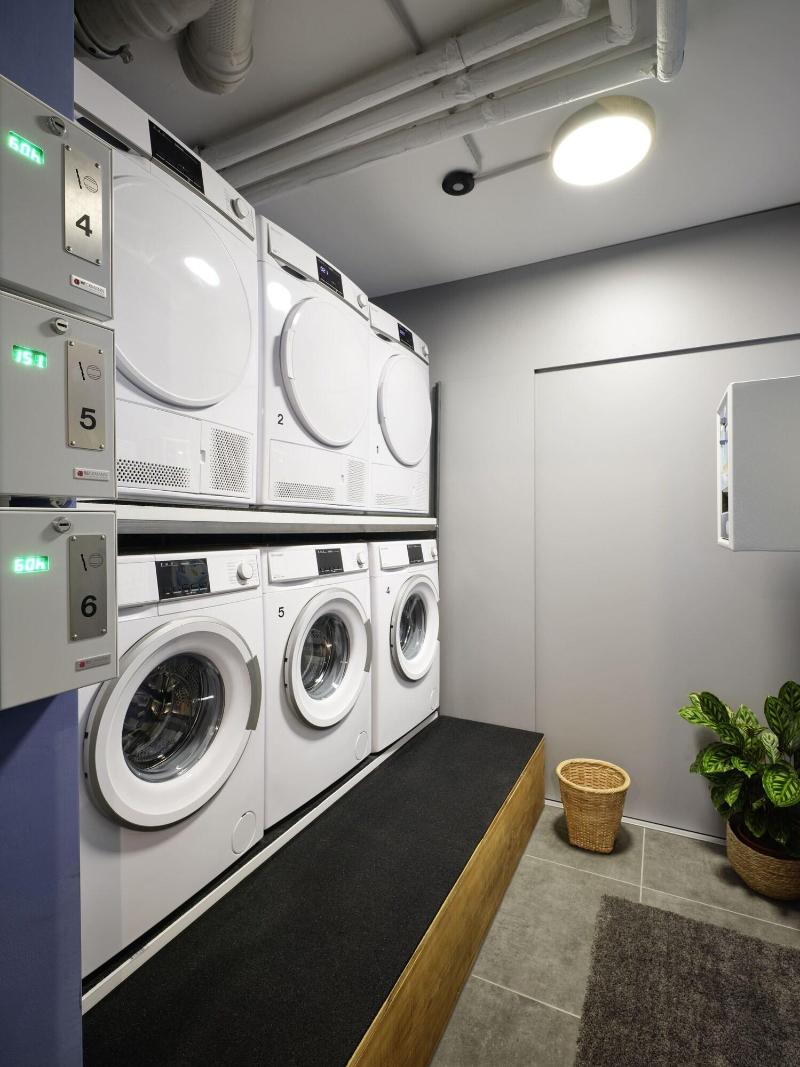 Phil Max Hotel Apartments Messe image