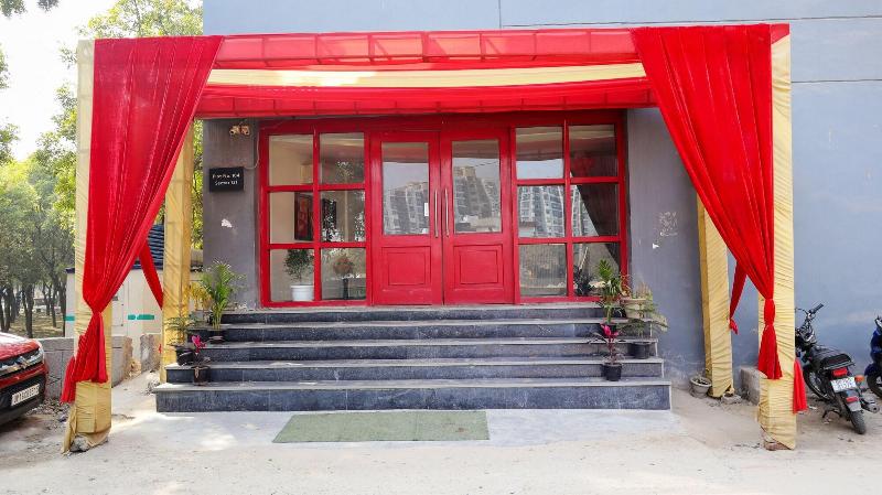 Hotel Noida Grand 121 image