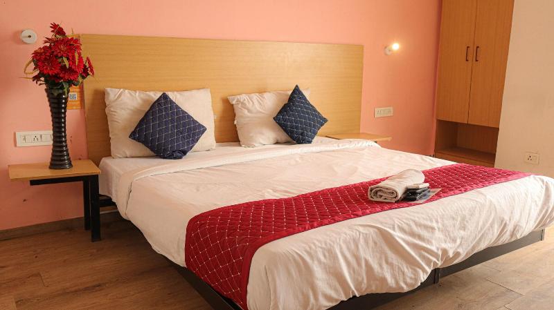 Hotel Noida Grand 121 image