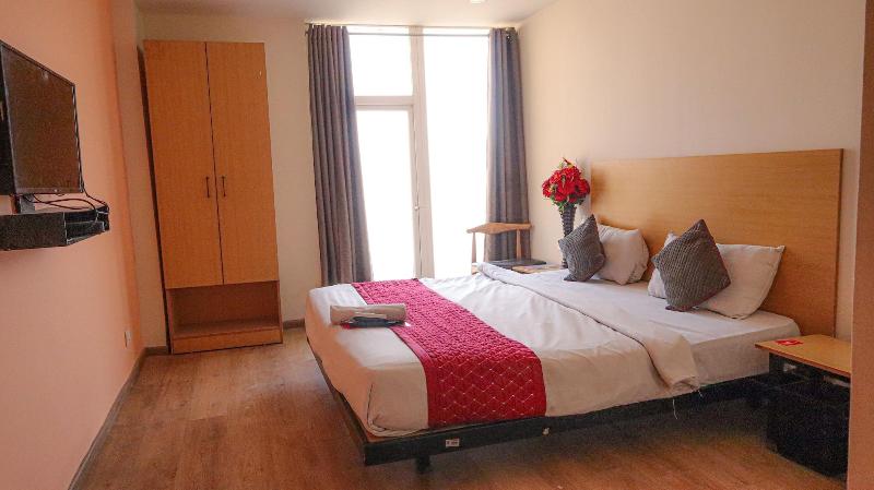 Hotel Noida Grand 121 image