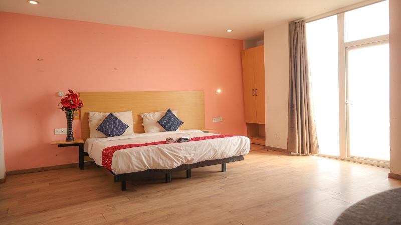 Hotel Noida Grand 121 image
