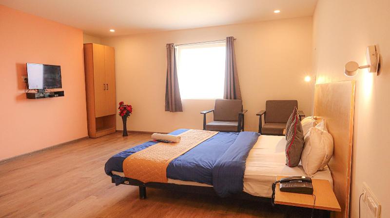 Hotel Noida Grand 121 image