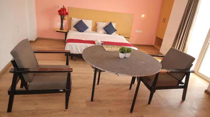Hotel Noida Grand 121 image