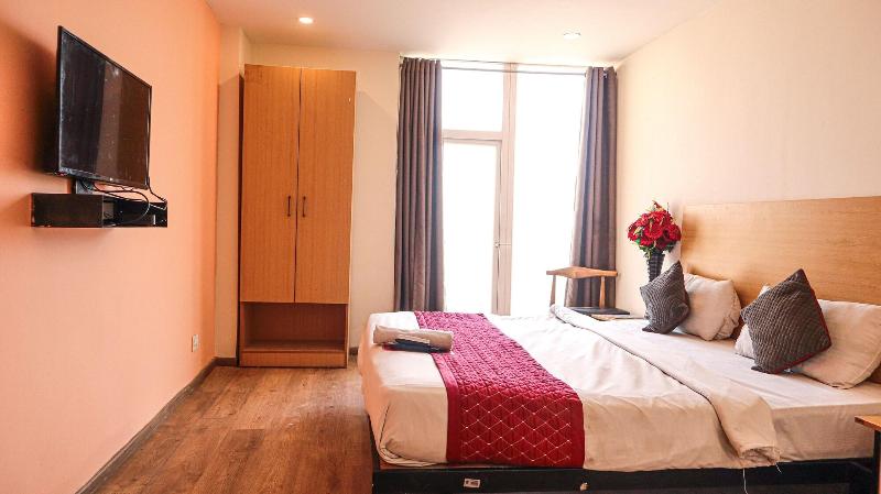 Hotel Noida Grand 121 image