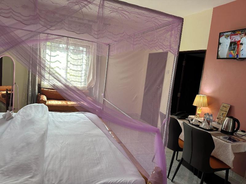 Lakeshore Bed Ad Breakfast image