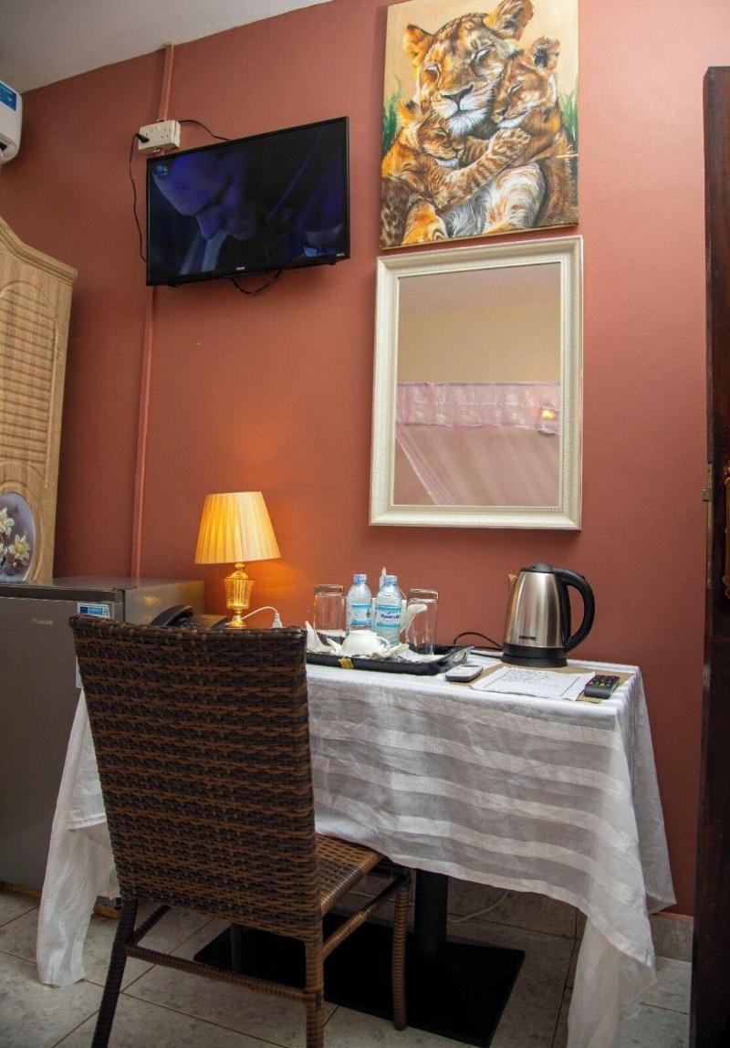 Lakeshore Bed Ad Breakfast image