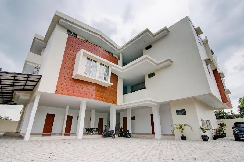Oyo 93190 Sartika Gh Syariah image