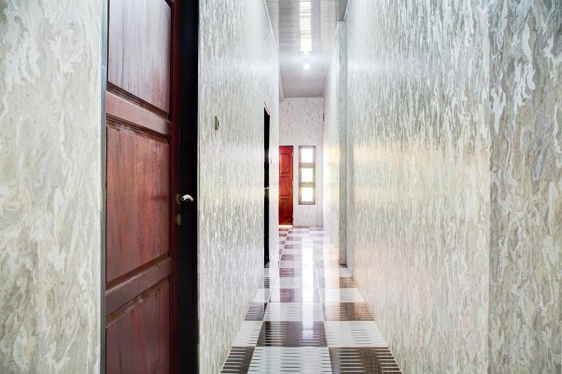Oyo 93190 Sartika Gh Syariah image