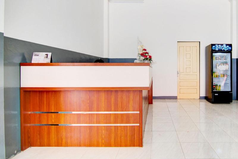 Oyo 93190 Sartika Gh Syariah image