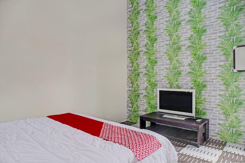 Oyo 93190 Sartika Gh Syariah image