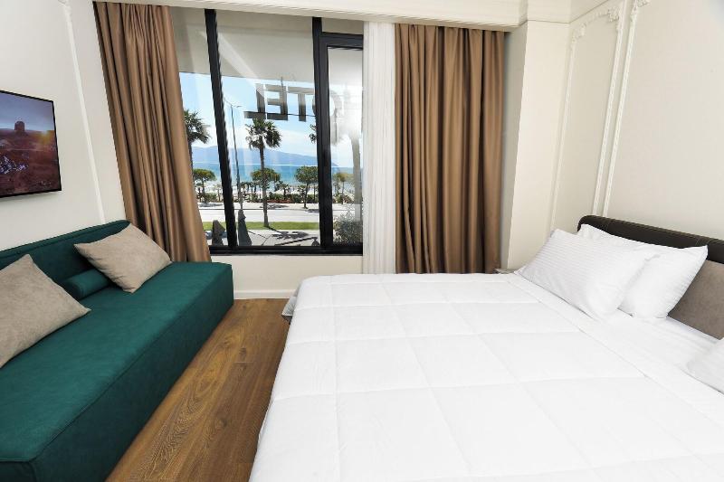 Hotel Adore image
