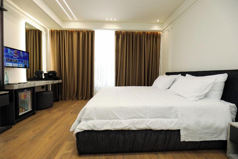 Hotel Adore image