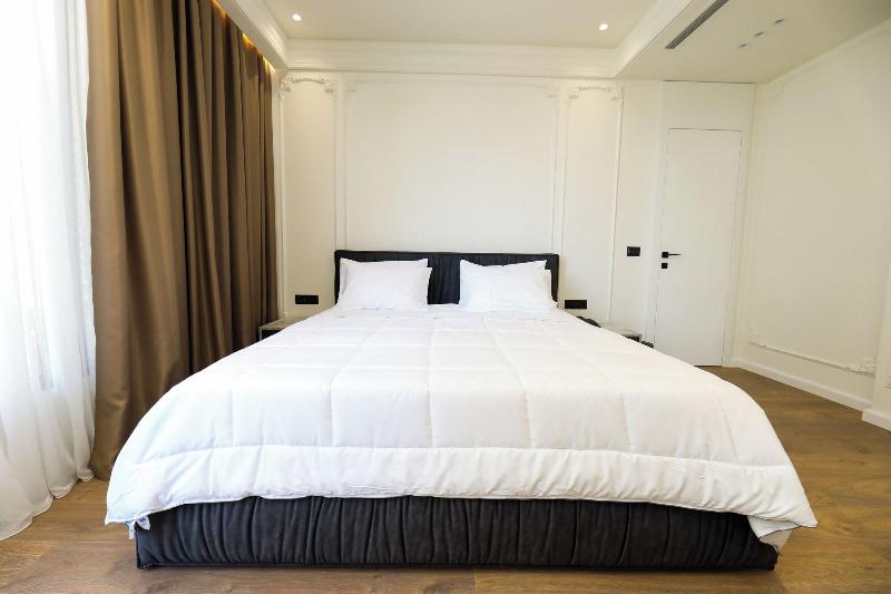 Hotel Adore image