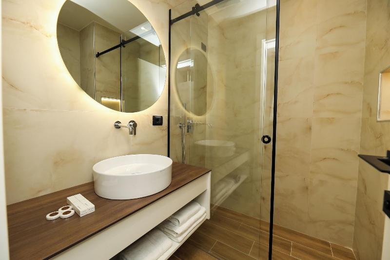 Hotel Adore image