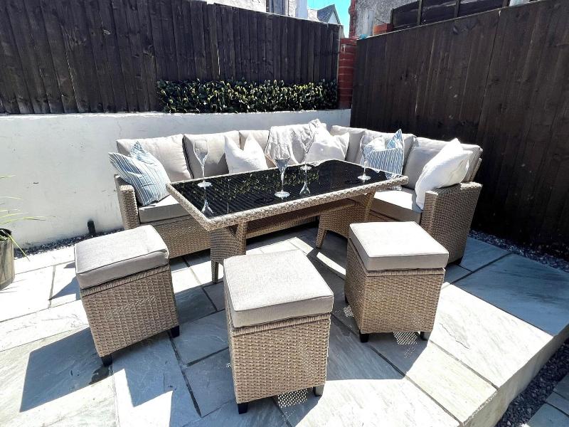 Seaside Haven At Willowdene Cottage image