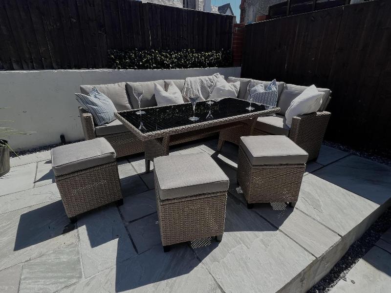 Seaside Haven At Willowdene Cottage image