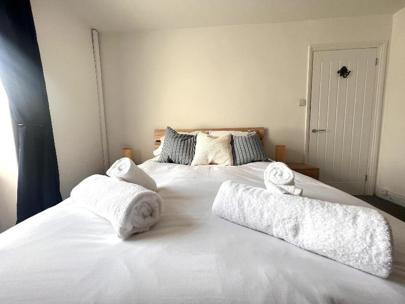 Seaside Haven At Willowdene Cottage image