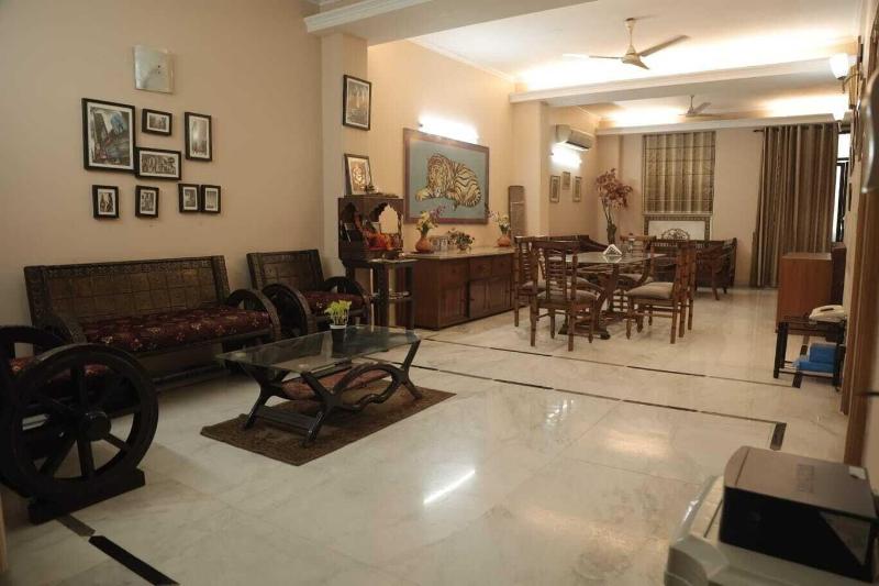 Room In B B Bed And Breakfast Cum Home Stay image
