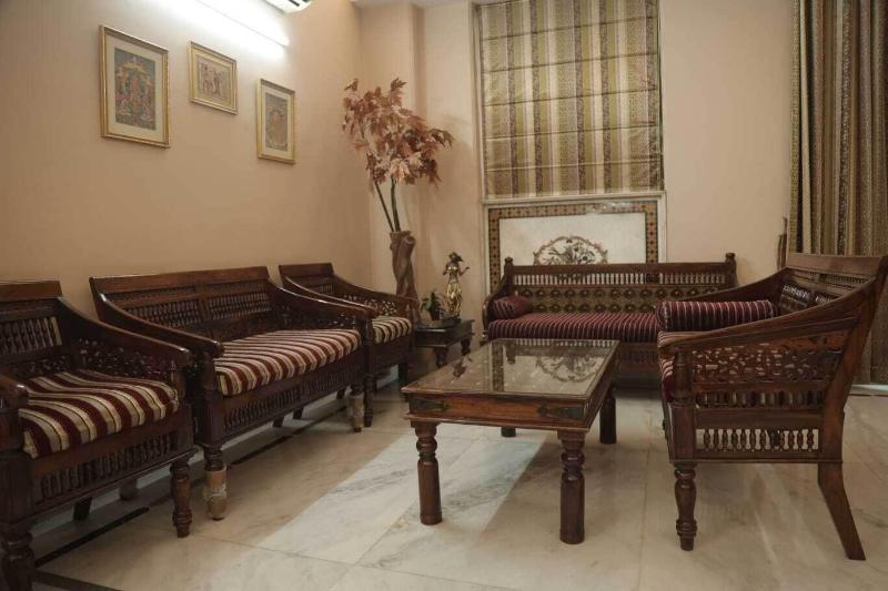 Room In B B Bed And Breakfast Cum Home Stay image