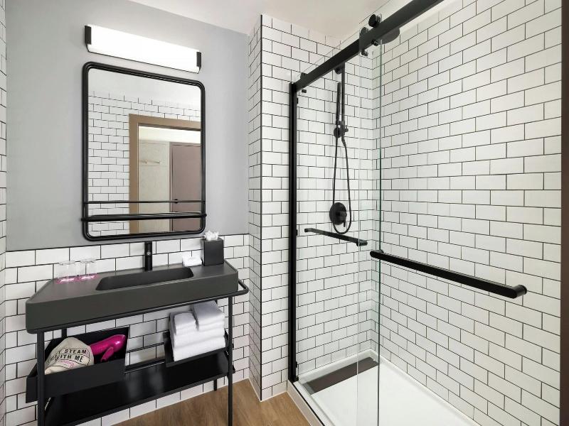 Moxy Allentown Downtown image