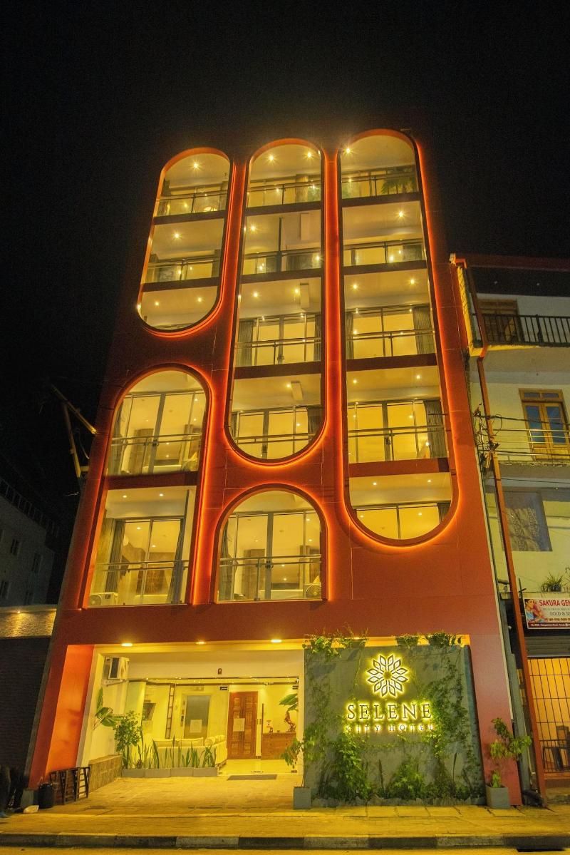 Selene City Hotel