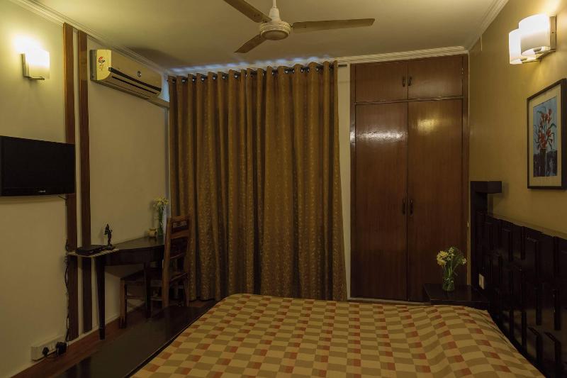 Room In B B Hauz Khas 3 Rooms Bnb image