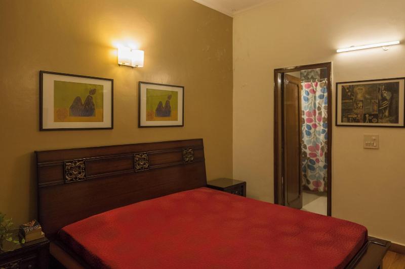Room In B B Hauz Khas 3 Rooms Bnb image